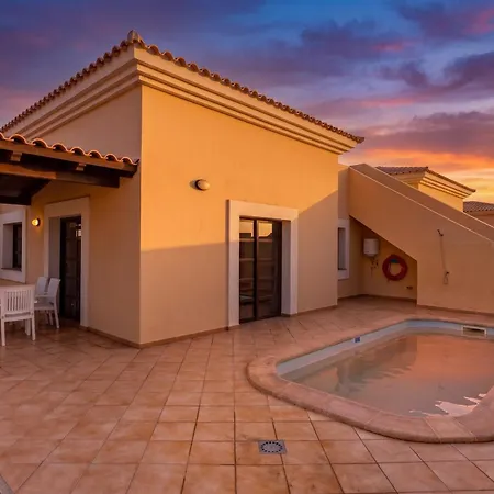 Serenity Private Pool By Holidays 코라레호