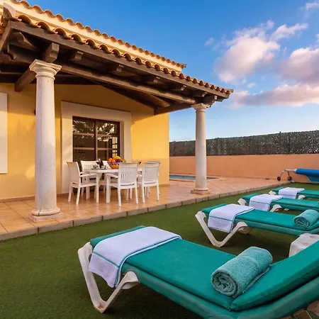 Serenity Private Pool By Holidays